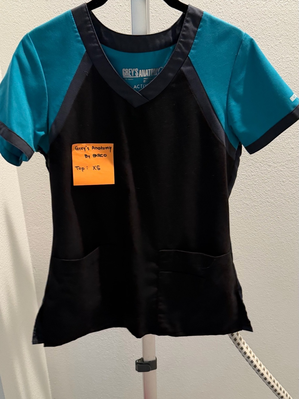 Grey's Anatomy Black & Teal Kids Short Sleeve Scrub Top